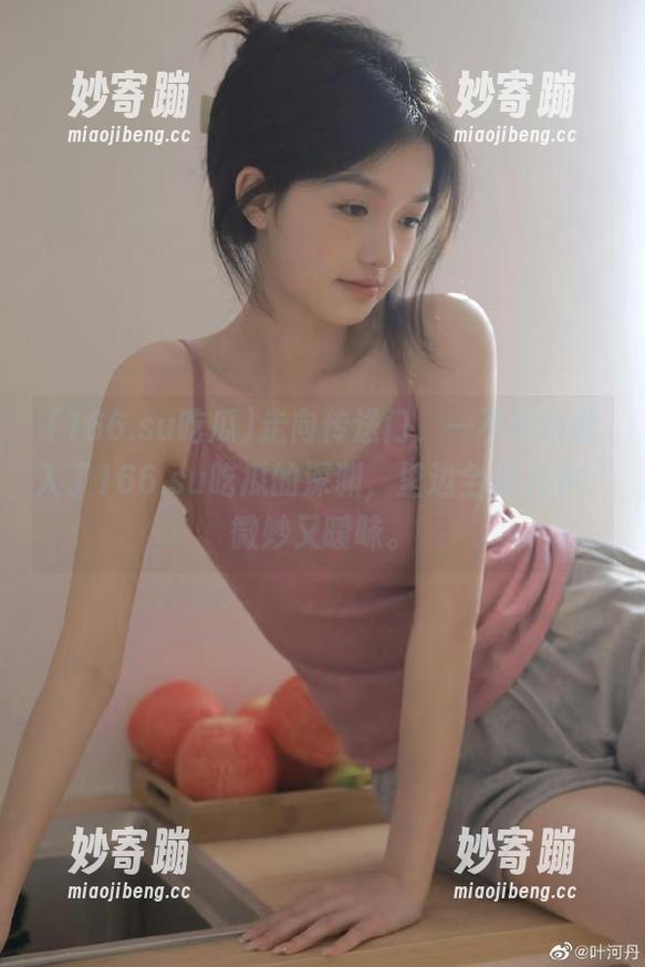 走向传送门，一不小心就入了166.su吃瓜的深渊，里边全是八卦、微妙又暧昧。