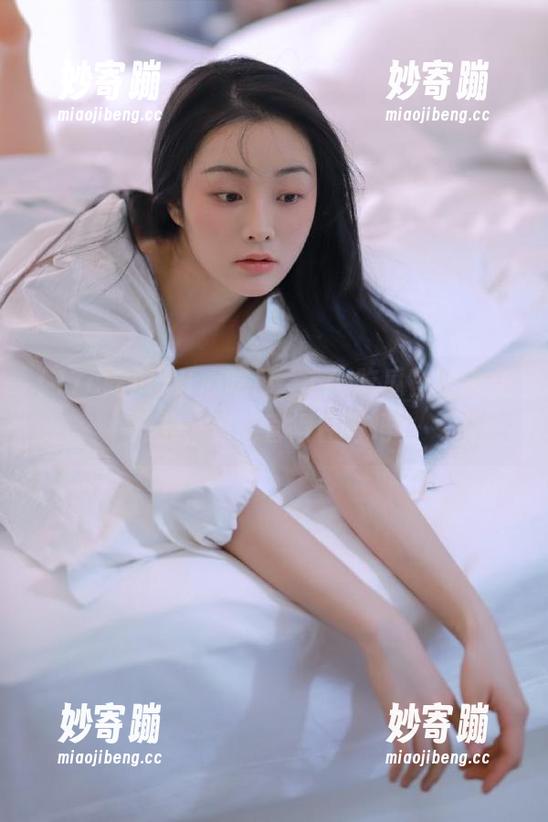 开心吃瓜，17c吃瓜官网永久开放，你能管得住嘴吗？