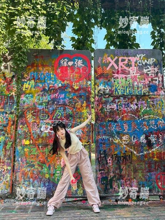 资源走向，黑料爆料——“17吃瓜”上演惊心动魄的瓜田奇观