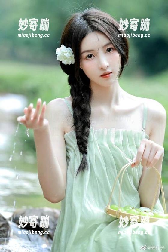 就爱在www51.com，永久沉浸于八卦的深海里！