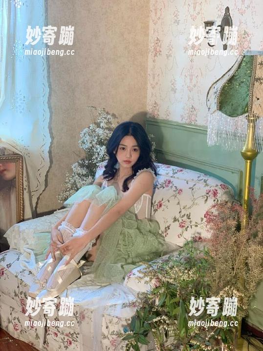 吃瓜没烦恼，51吃瓜入口随时下载疯狂八卦！