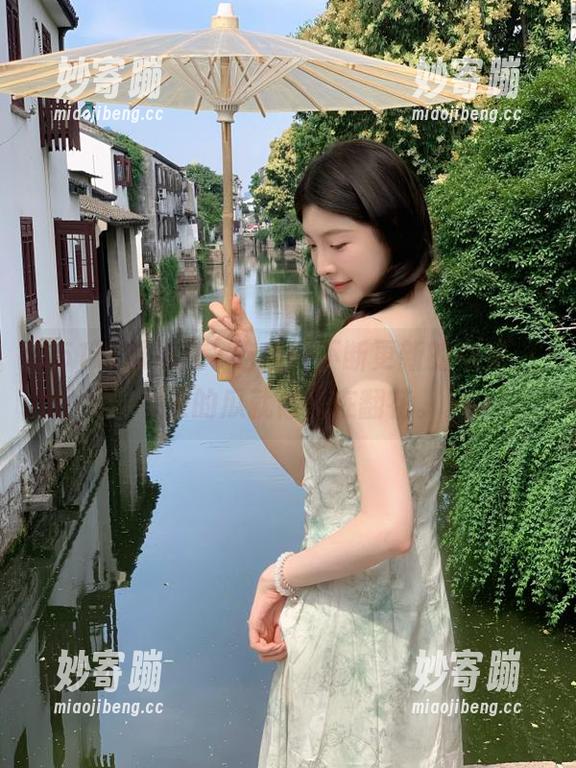 51吃瓜网不断更新的视频，今天的瓜就像是在翻花。