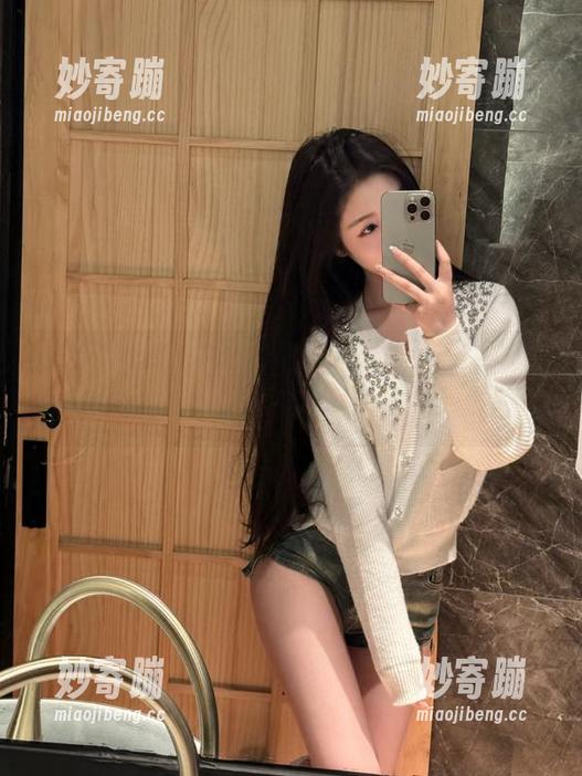 吃瓜团的日常：这一波“51吃瓜网”网址真够猛的，快跟上！