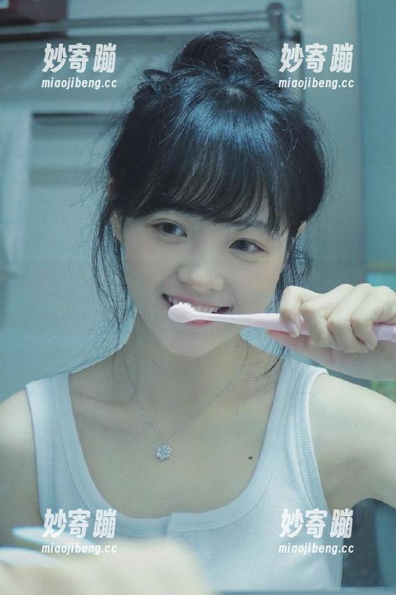 食用新鲜瓜的最佳途径？更新后的吃瓜不打烊入口藏在哪呢？