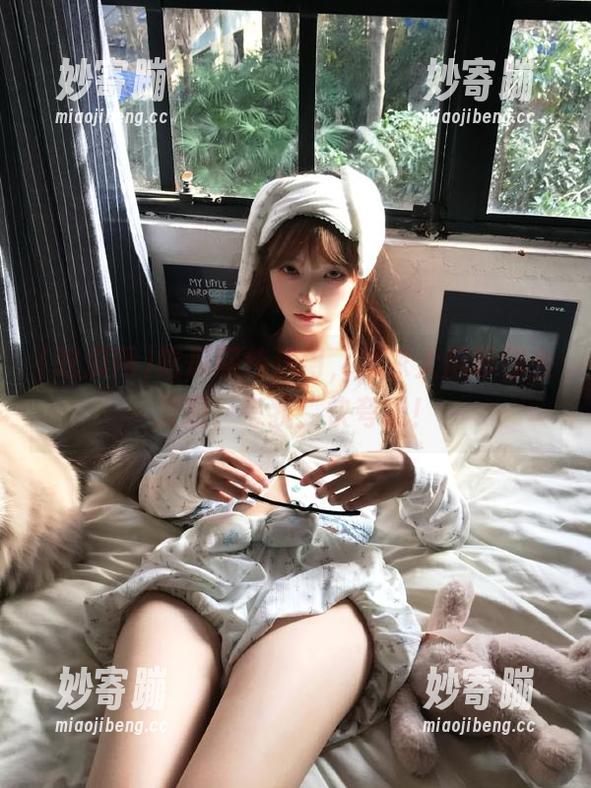 吃瓜网传送门，独家大瓜等你来发掘，夸我！快夸我！