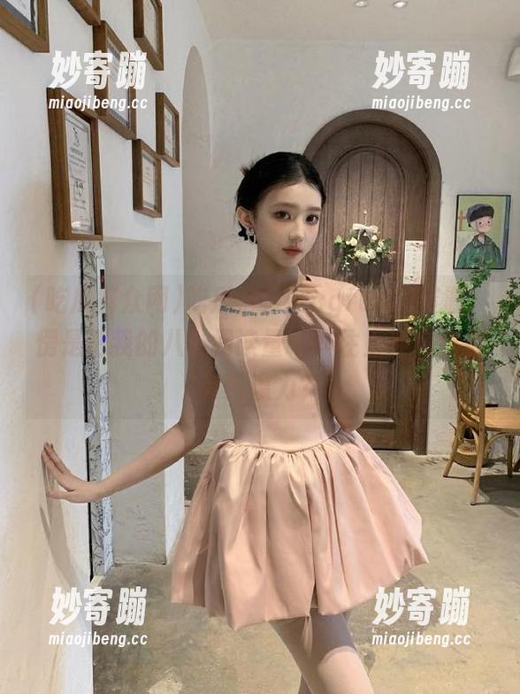 吃瓜群众网cgfun的资源，愣是把我的八卦阅读量哗哗往上冲，究竟有何魔力？