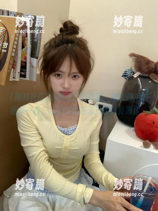 黑料社区的导航，和我最后的选择一样，让我沉迷在无尽的八卦海洋。