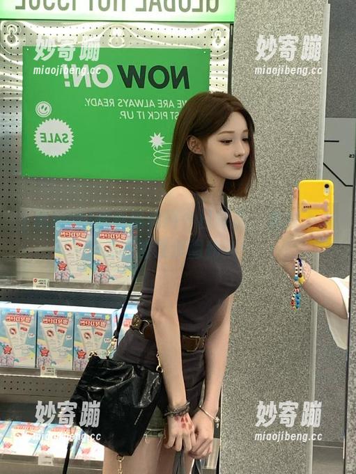 黑料网 跟着黑料网今日导航,走进不为人知的娱乐圈秘辛!