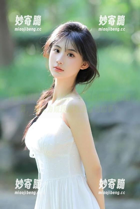 在线抢鲜，看黑料网曝吃瓜首页，你以为窥探瓜也是容易的事？
