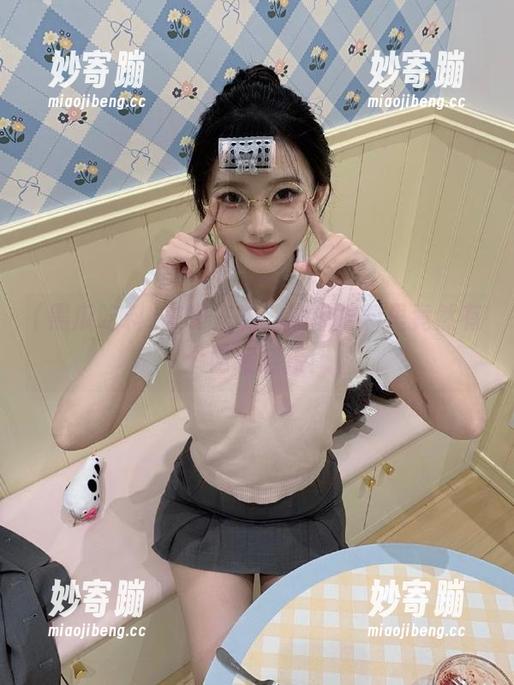 来啊来啊，黑瓜吃料里竟然有个隐藏链接！